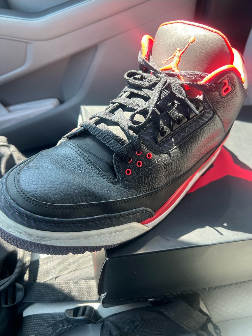 Jordan 3 “Crimson” Men's Retro Basketball Shoes - Picture 2 of 7
